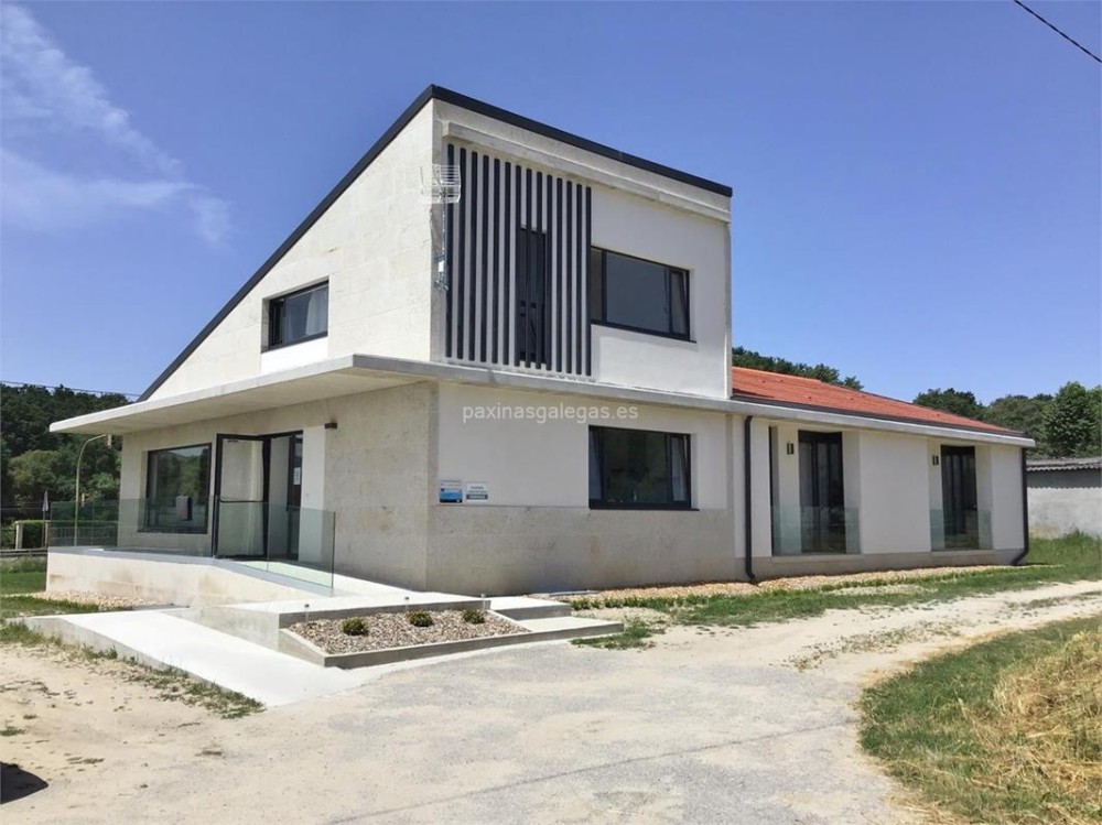 Hogar vivienda de maiores Amoeiro